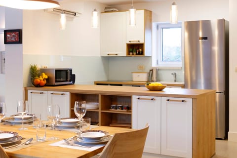 Villa Jure - Unit 369310-13