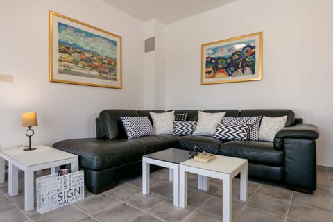 Villa Makarac - Unit 370348-13