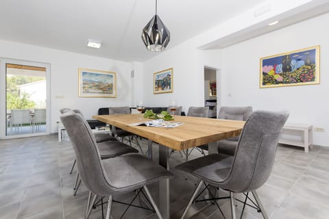 Villa Makarac - Unit 370348-13