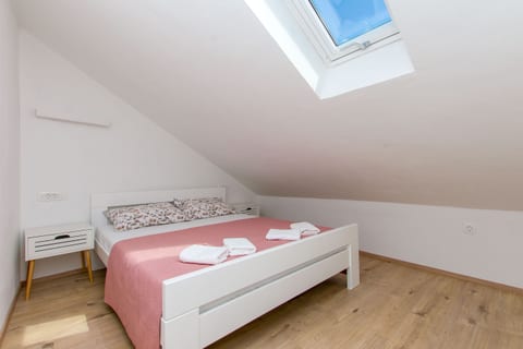 Apartment Petea - Unit 371243-13