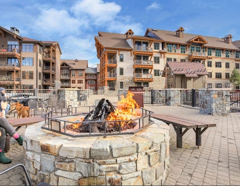 Northstar Village Studio | Pet Friendly | Near Gondola & Dining