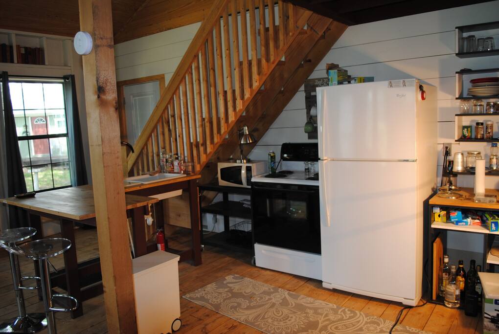 Kitchen in Bonham cabin
