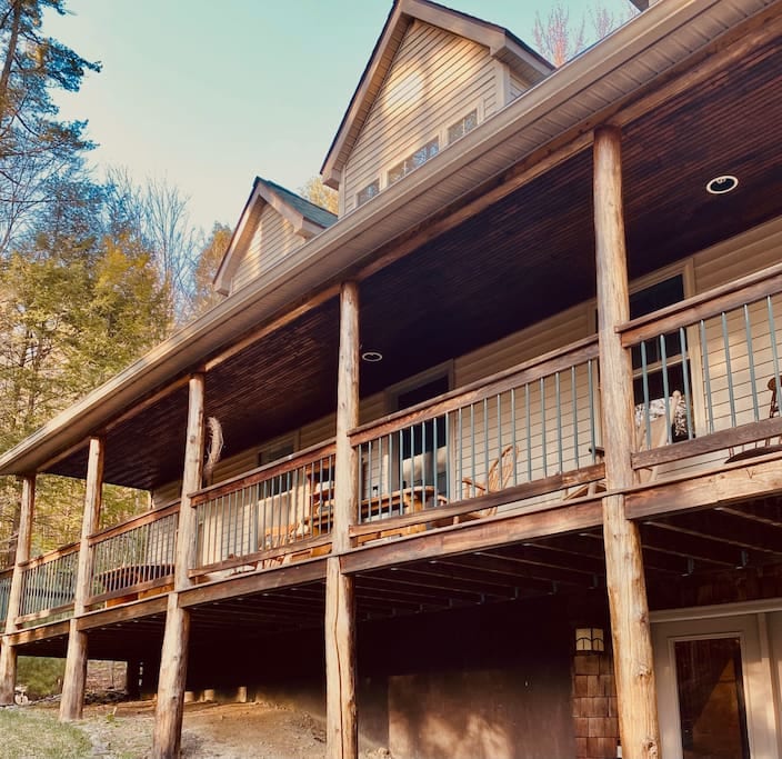 Ideal Location: 5 Min from Everything in Bolton - Bolton