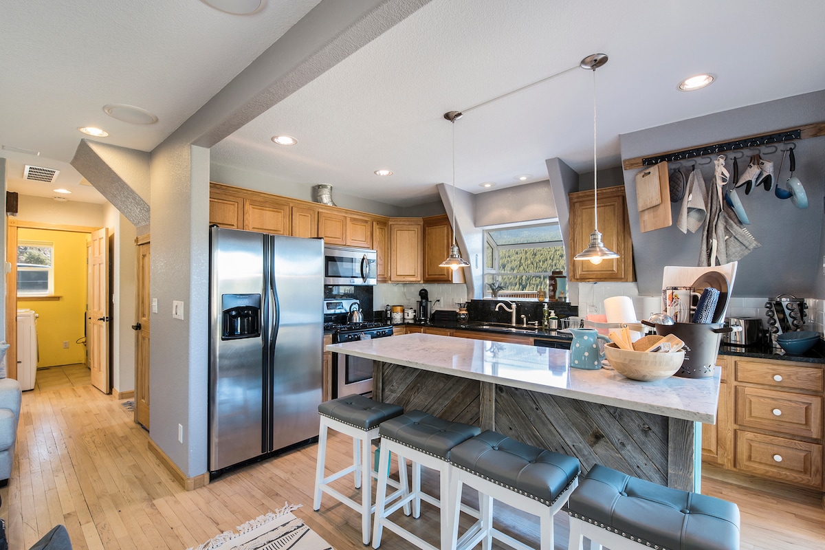 rabbit-hole-a-frame-in-the-woods/