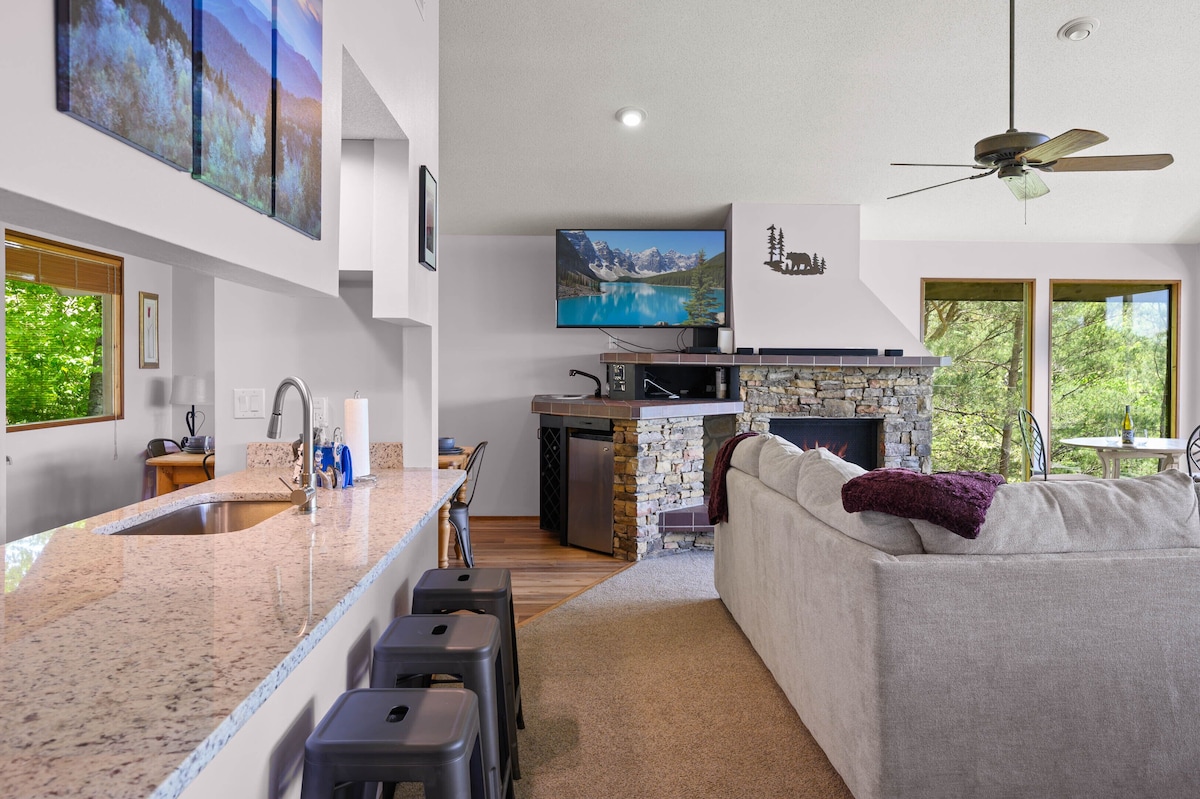 Serve up some amazing breakfast at this bar!