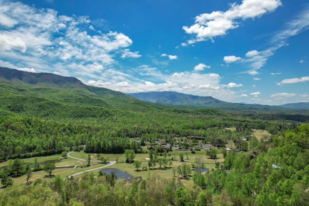 You can see the full mountain range 