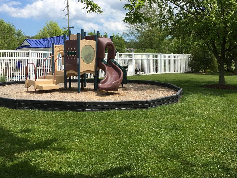 Second playground in our neighborhood (Sand Dollar Village) - Family fun! Linens, game room, 3 pools, shuttle - Millville