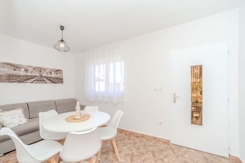 Apartments Plantosar - Unit 371007-13