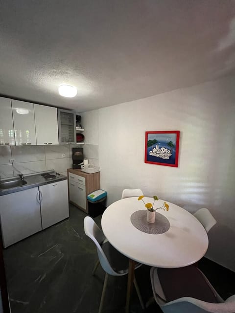 Apartments Luna - Unit 371306-13