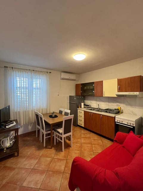 Apartments Luna - Unit 371308-13