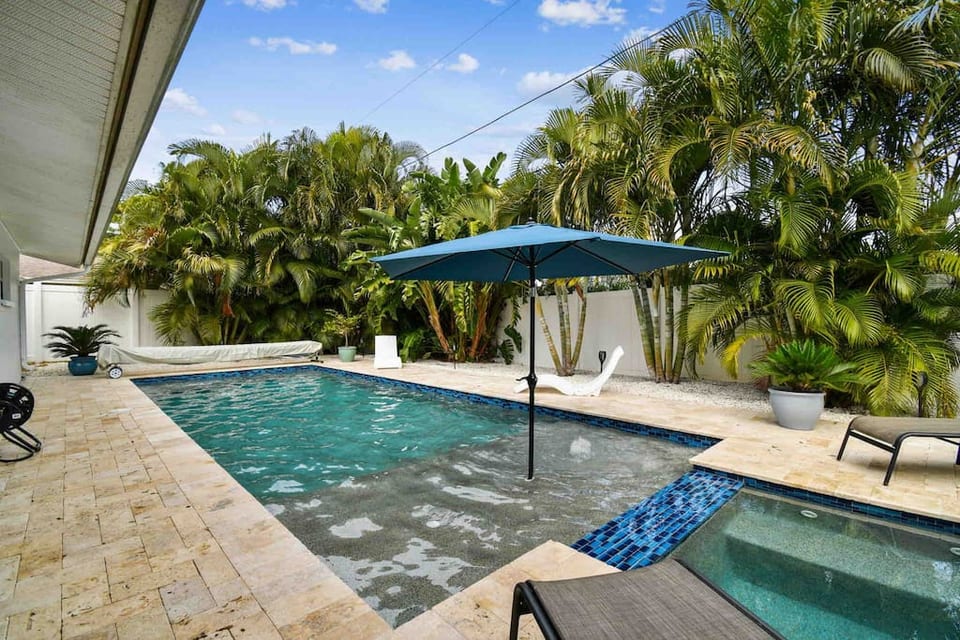 Erstklassige Lage, Pool-Oase in der Nähe von St. Pete Beach - St. Petersburg