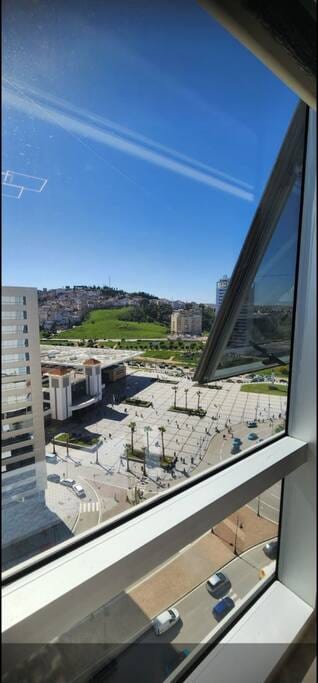 living room look over the TGV and Hill.