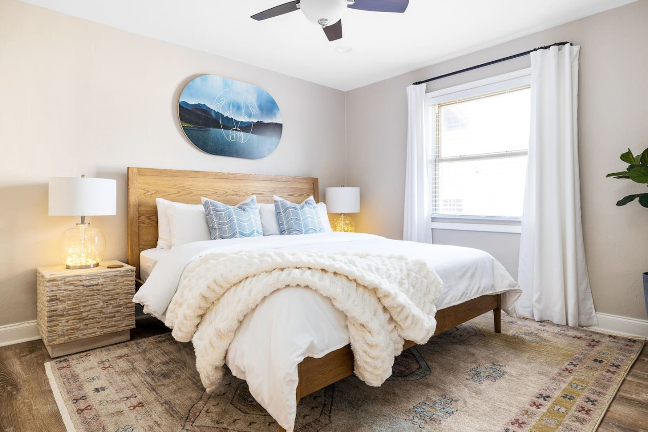 comfy-in-the-city-or-old-fourth-ward-or-local/