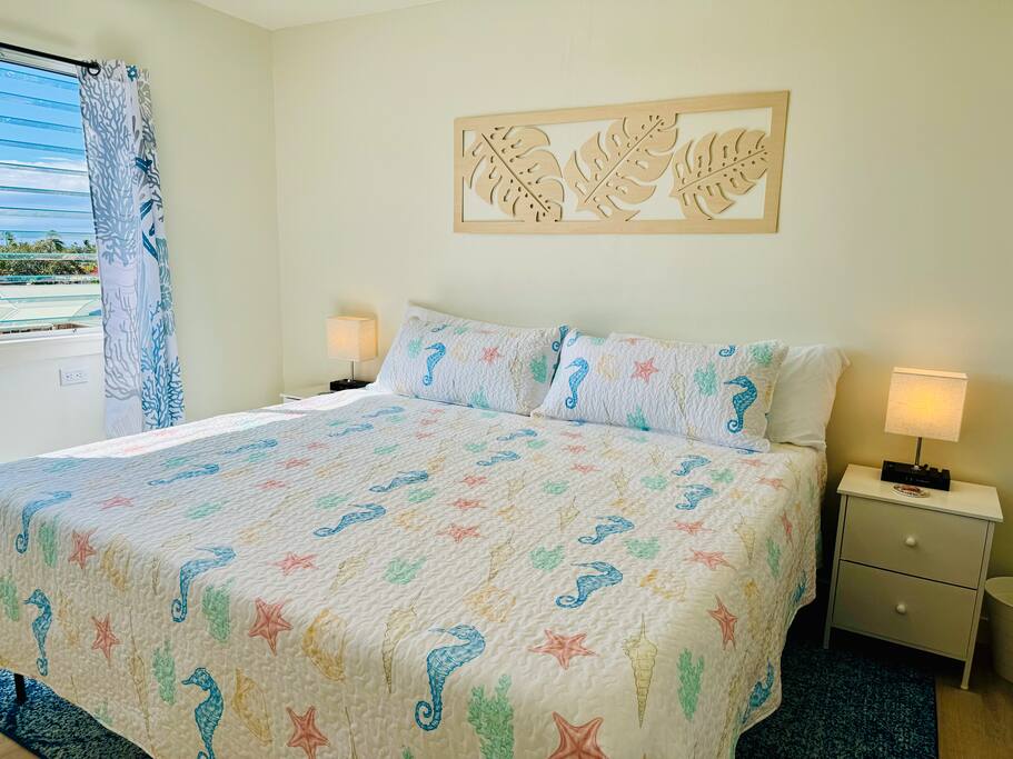 island-glow-kailua-village-downtownfreeparkingac/