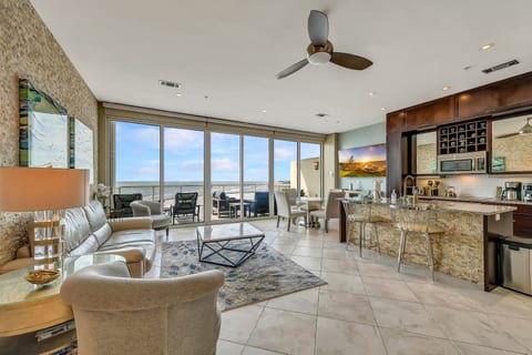 Diamond Beach Penthouse 5PH3