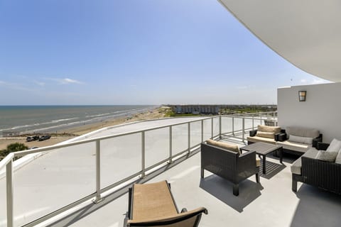 Diamond Beach Penthouse 5PH3