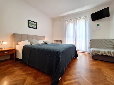 Apartment and Rooms Katunar - Unit 371326-13
