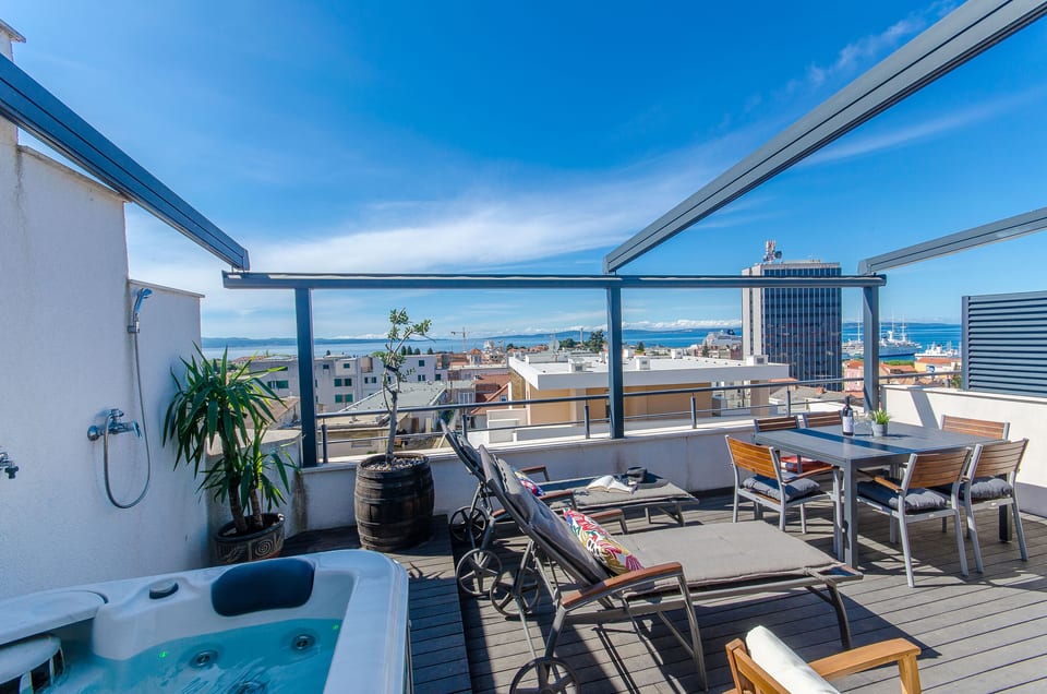 Apartment Jacuzzi Sky - Unit 371344-13