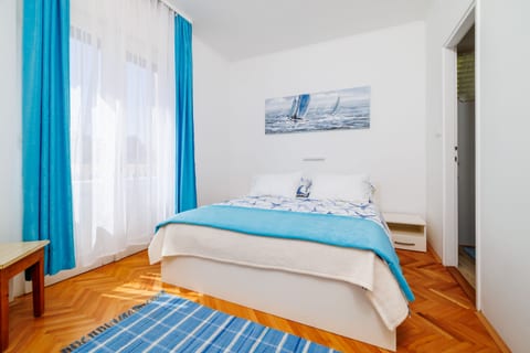 Apartments and Room Petar - Unit 371360-13