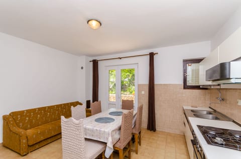 Apartment Rustic - Unit 371366-13