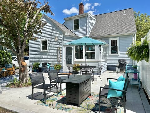 Happy Bungalow: Repeat Guest/ Direct Booking Site
