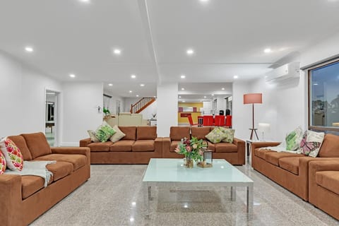 Spacious Bulla Homestead Stay