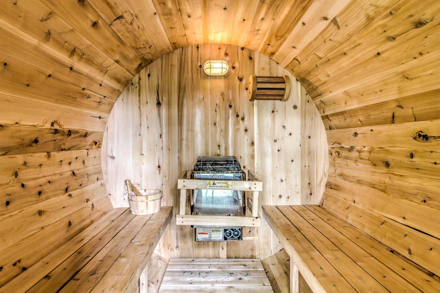 sauna-with-green-mountain-view-s/