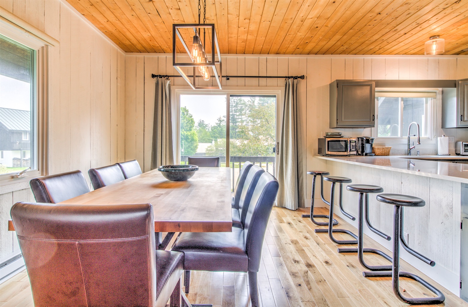 stratton-loft-with-pool/