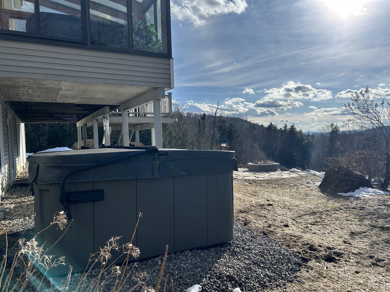 valley-views-with-hot-tub/