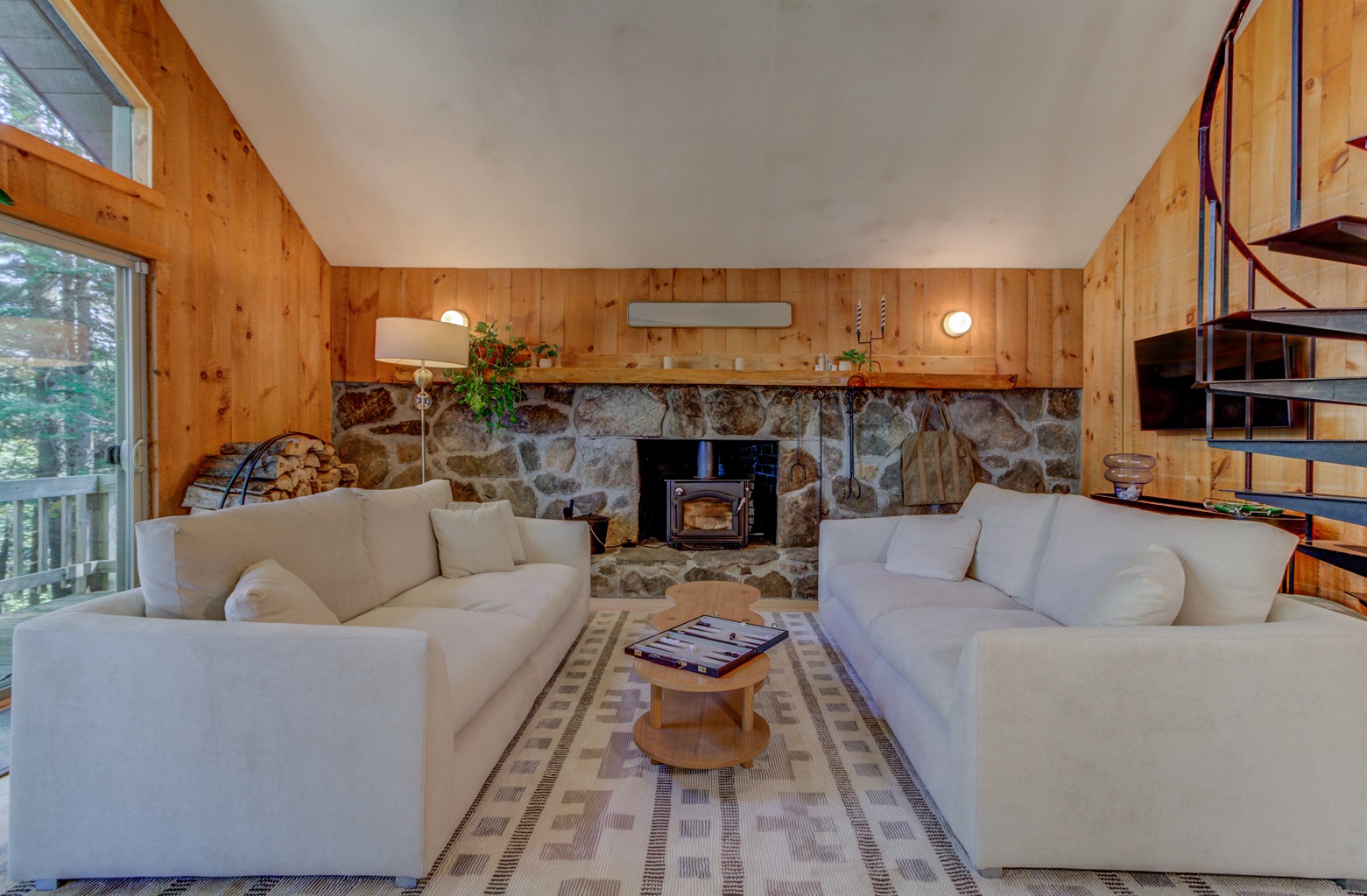 londonderry-loft-with-sauna/