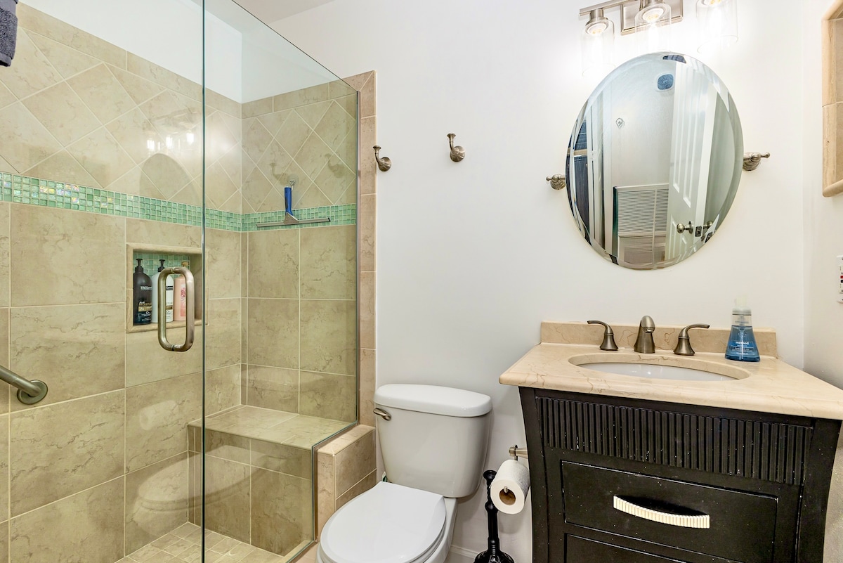 the-perky-pineapple-quiet-ranch/