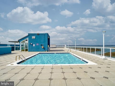Ocean City, MD--3 Bedroom, 3 Bath, Luxury Condo.
