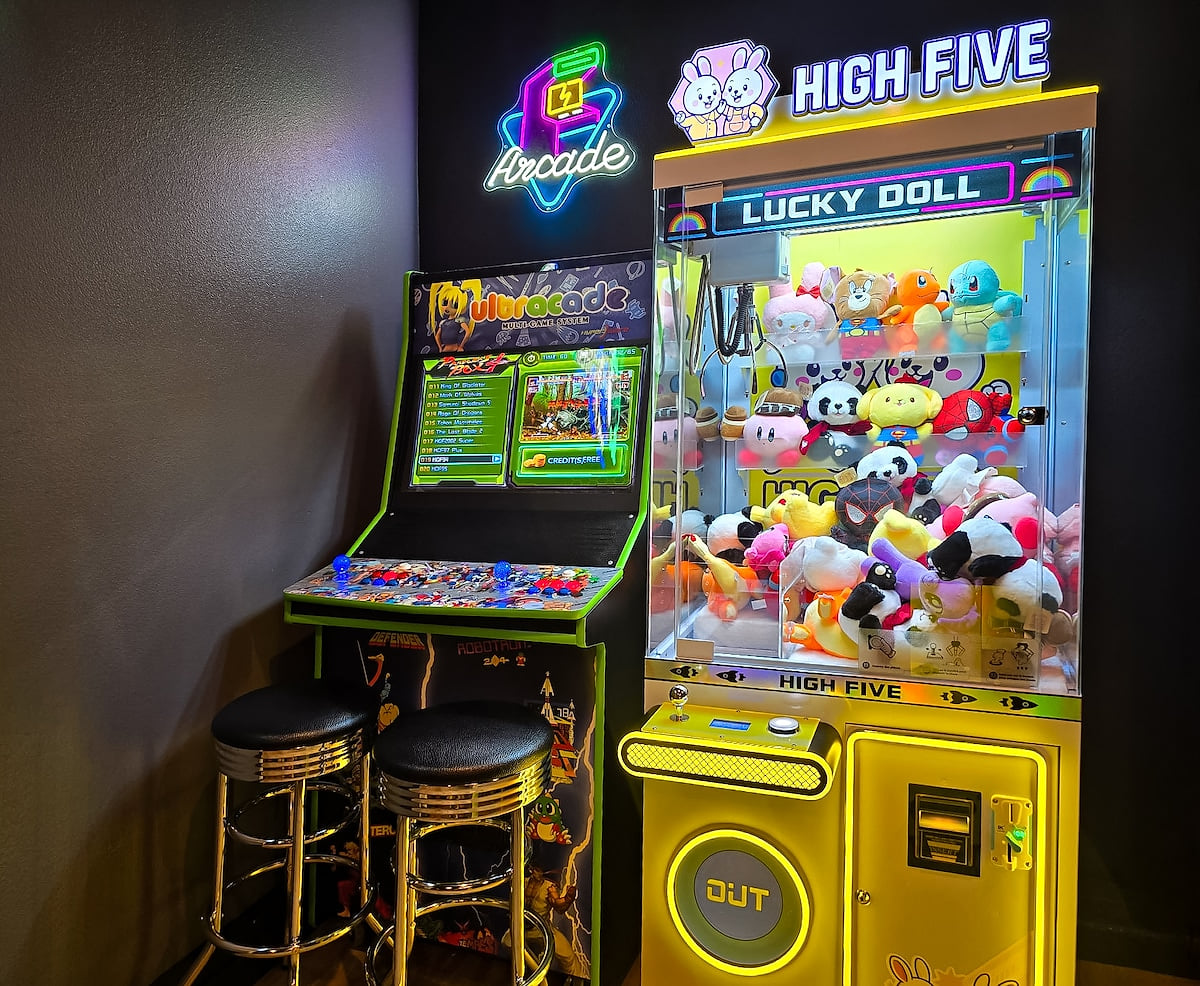 Enjoy classic arcade fun with a multi-game machine and a claw crane full of cute plush toys—perfect for guests of all ages to play and unwind.