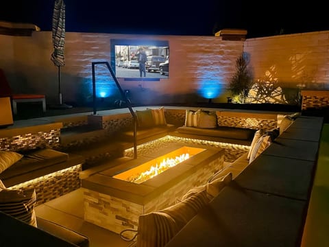 Pool & Spa | Sauna | Game Room | Lakeside Views