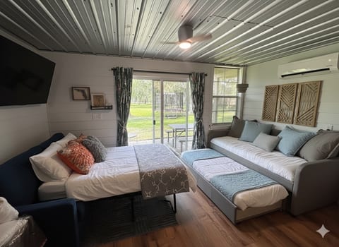 Spotless & Tranquil Bungalow (Allergen Friendly)