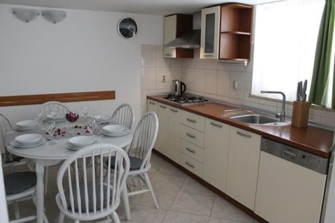 Apartment Marijela - Unit 371223-13