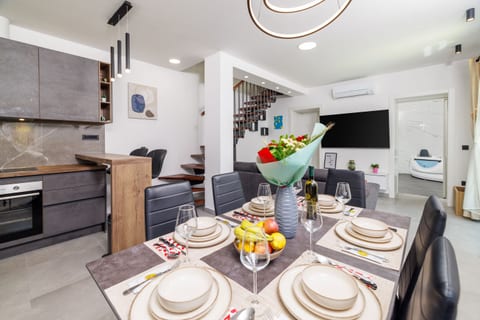 House Amnis - Unit 371333-13