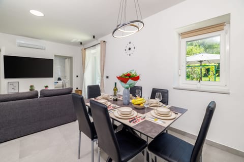 House Amnis - Unit 371333-13