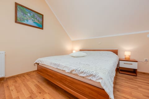 House Rose - Unit 374968-13