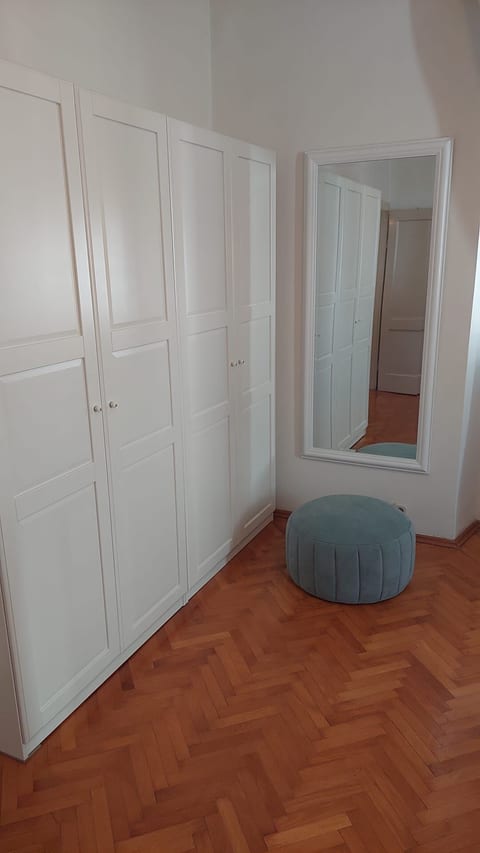 Apartment Port - Unit 375711-13