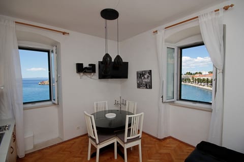 Apartment Port - Unit 375711-13