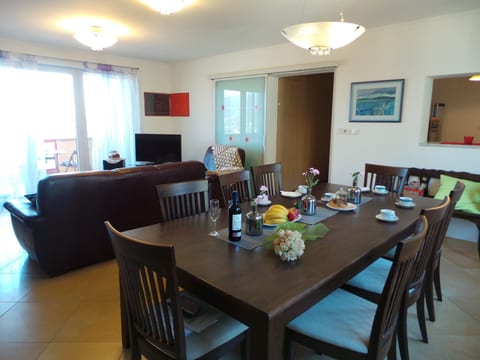 Apartments Rita - Unit 375713-13