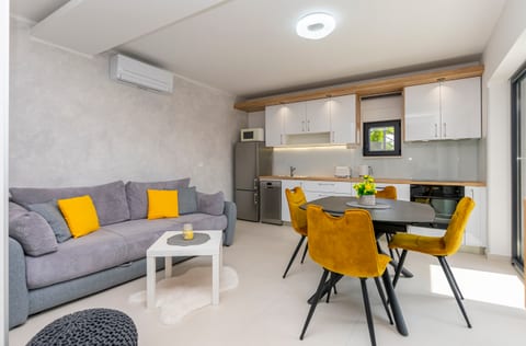 Apartments Villa Nadalina Deluxe - Unit 371411-13