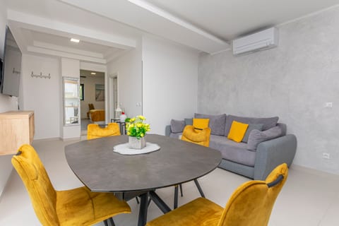 Apartments Villa Nadalina Deluxe - Unit 371411-13