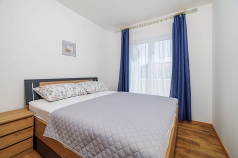 Apartments Paradise - Unit 371404-13