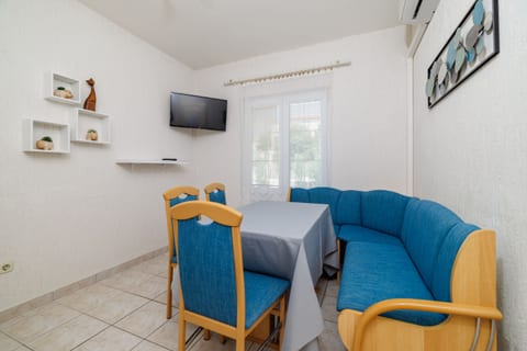 Apartments Paradise - Unit 371404-13