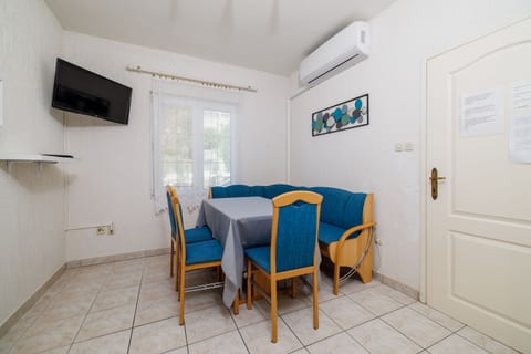 Apartments Paradise - Unit 371404-13