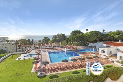 BnB Homes Jardim Cozy Apartment with 2 pools