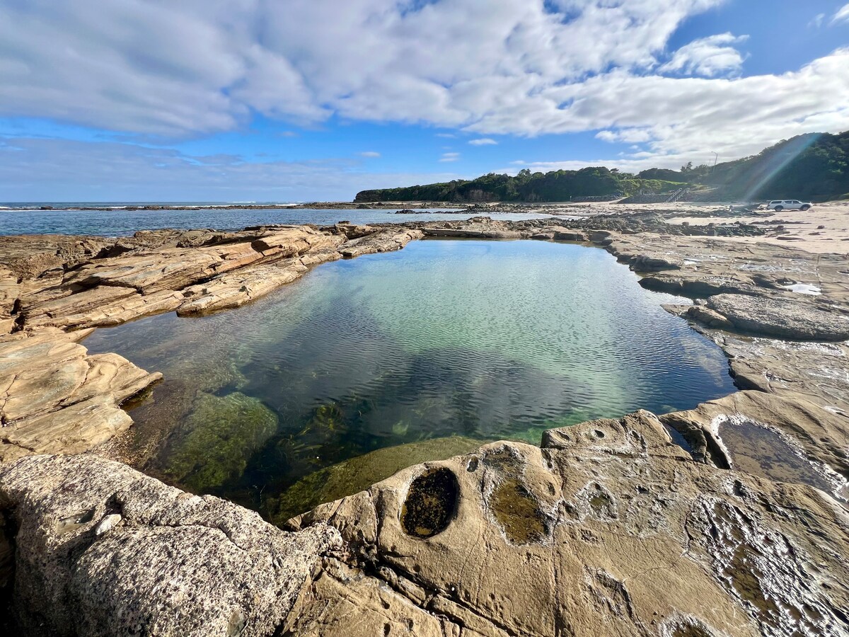 Eco Beach House: 15 min walk to First Surf Beach image 46