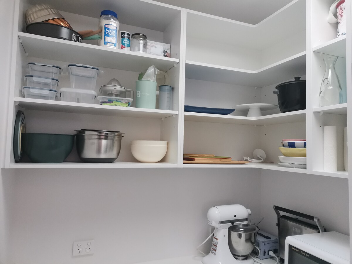 Eco Beach House: 10 min walk to First Surf Beach image 58